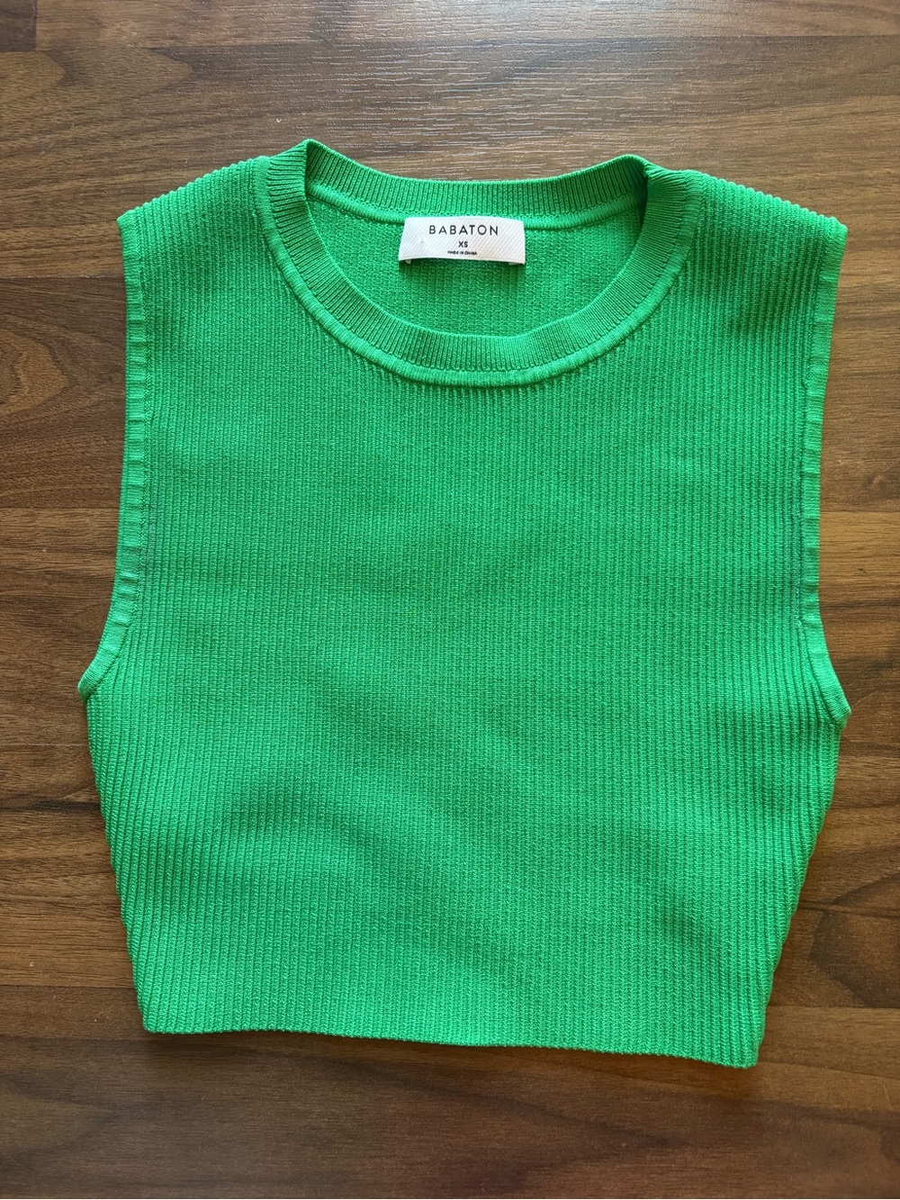 Aritzia Babaton Sculpt Knit Tank in Vivid Green Ribbed Crop sz XS